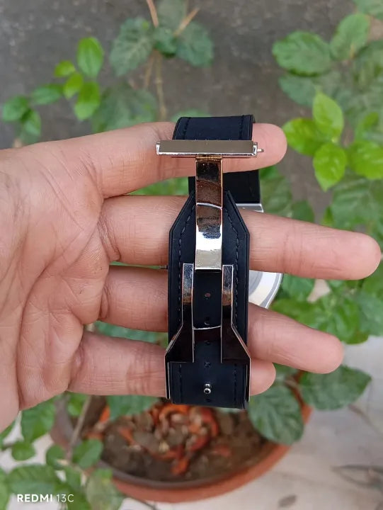 Premium Hublot Watch for Boys & Men – First Copy Luxury Timepiece with MasterLock Leather Strap